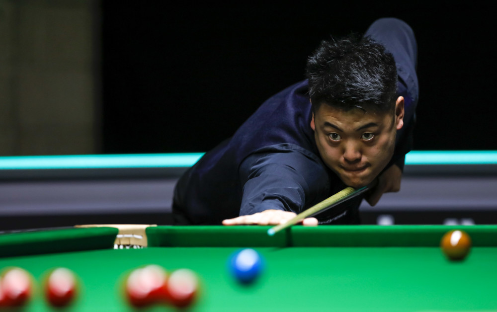 关于米尔顿凯恩斯主场逼平般尼茅夫，力保不败的信息